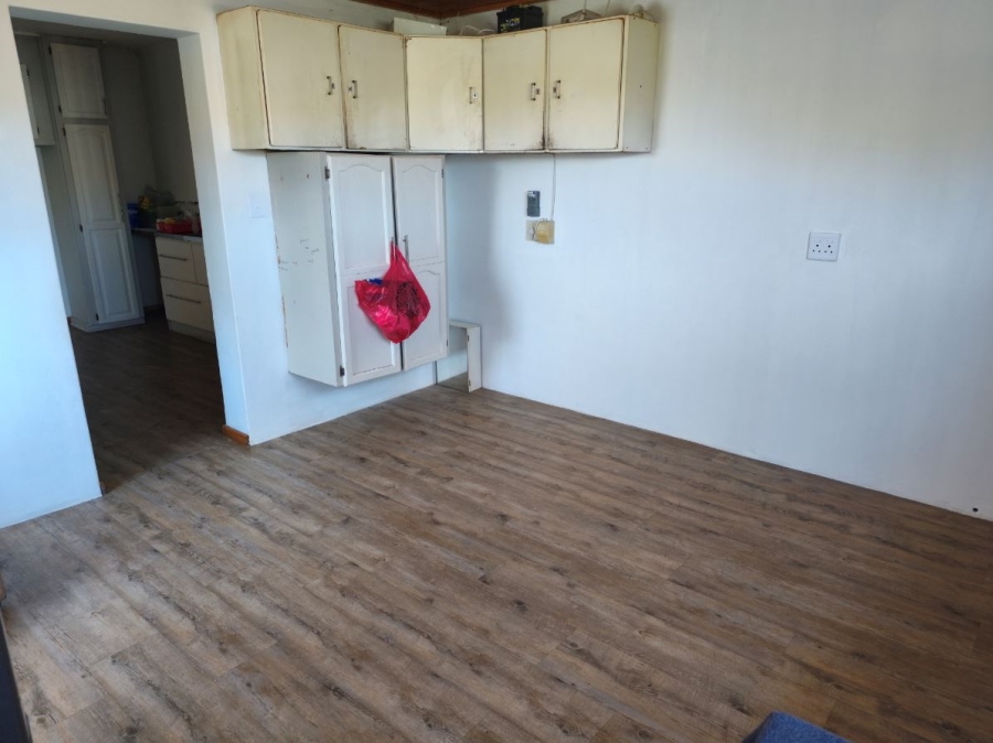 4 Bedroom Property for Sale in De Kelders Western Cape